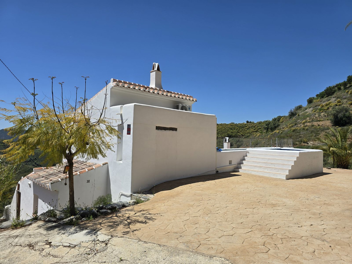 Te koop Vrijstaande Villa Costa Del Sol Sedella € 350.000,-