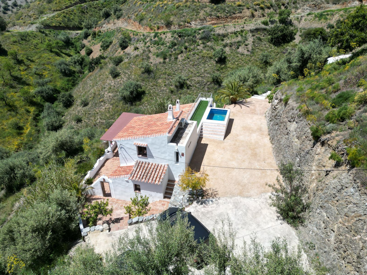 Te koop Vrijstaande Villa Costa Del Sol Sedella € 350.000,-