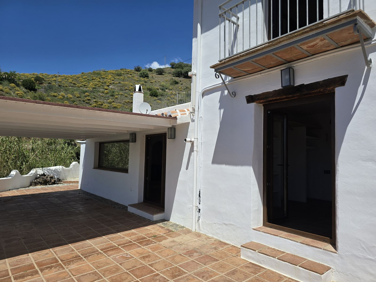 Te koop Vrijstaande Villa Costa Del Sol Sedella € 350.000,-