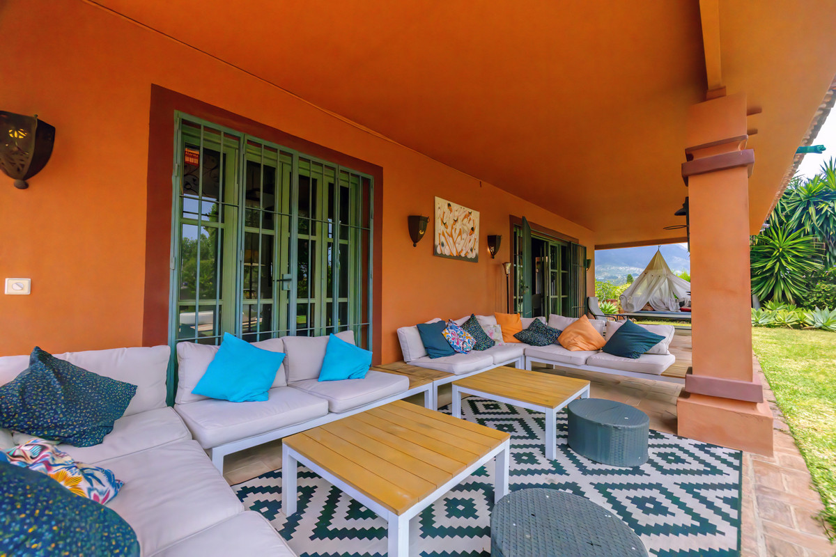 Te koop Vrijstaande Villa Costa Del Sol Nueva Andalucía € 2.290.000,-