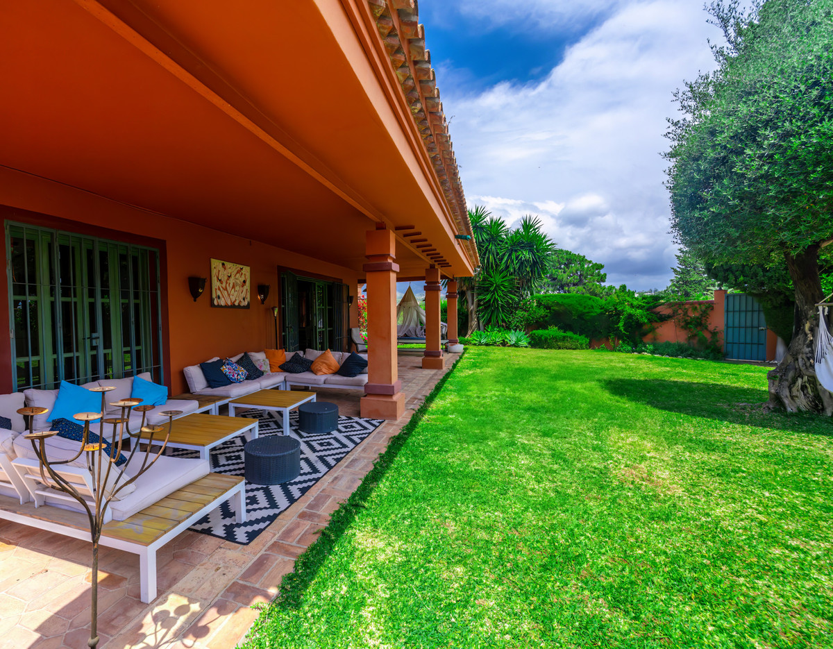 Te koop Vrijstaande Villa Costa Del Sol Nueva Andalucía € 2.290.000,-