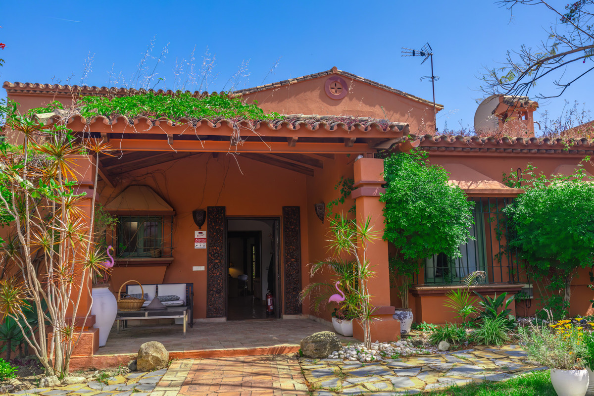 Te koop Vrijstaande Villa Costa Del Sol Nueva Andalucía € 2.290.000,-
