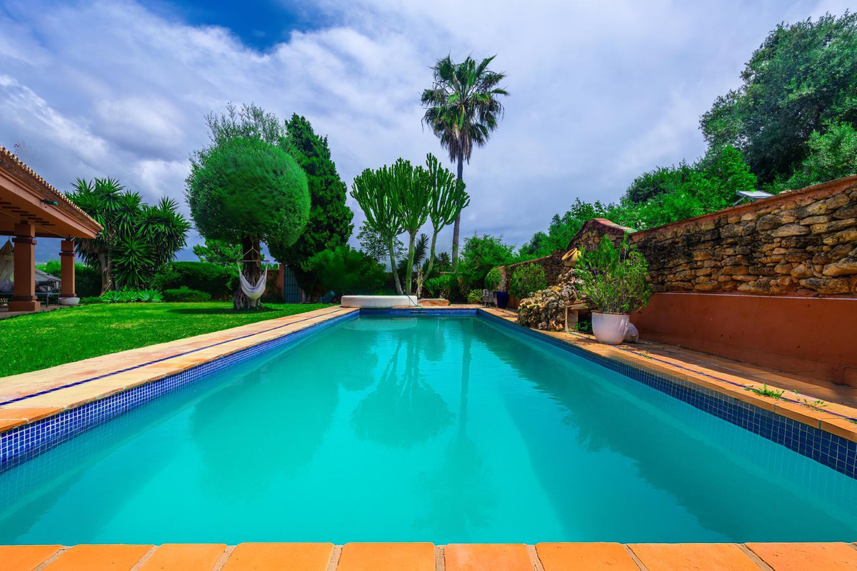 Te koop Vrijstaande Villa Costa Del Sol Nueva Andalucía € 2.290.000,-