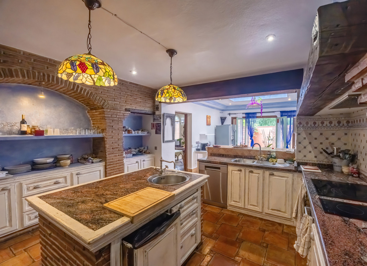 Te koop Vrijstaande Villa Costa Del Sol Nueva Andalucía € 2.290.000,-