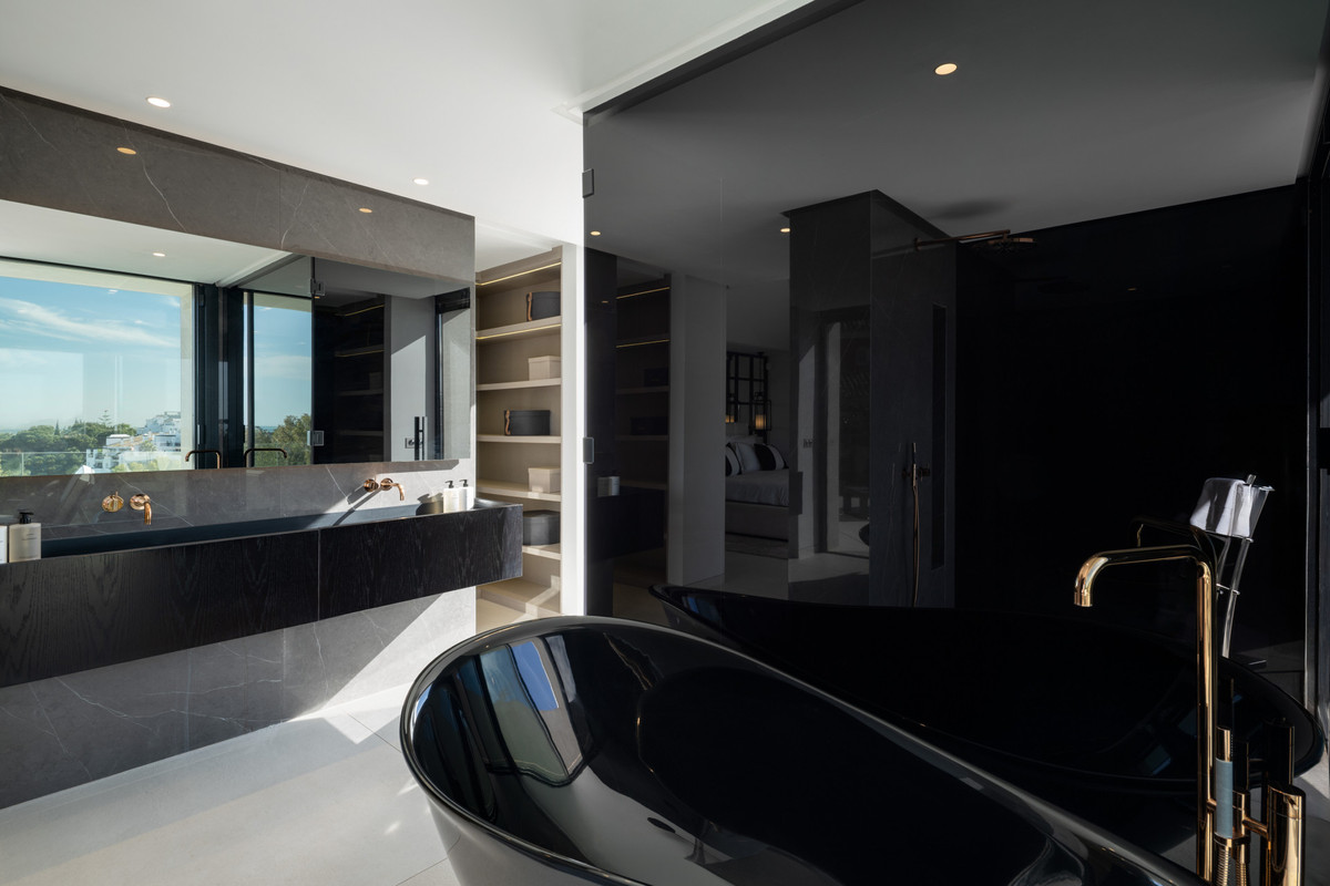 Te koop Vrijstaande Villa Costa Del Sol Benahavís € 5.895.000,-