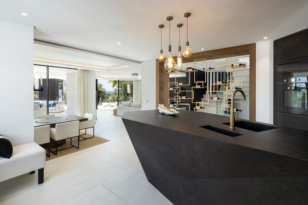 Te koop Vrijstaande Villa Costa Del Sol Benahavís € 5.895.000,-