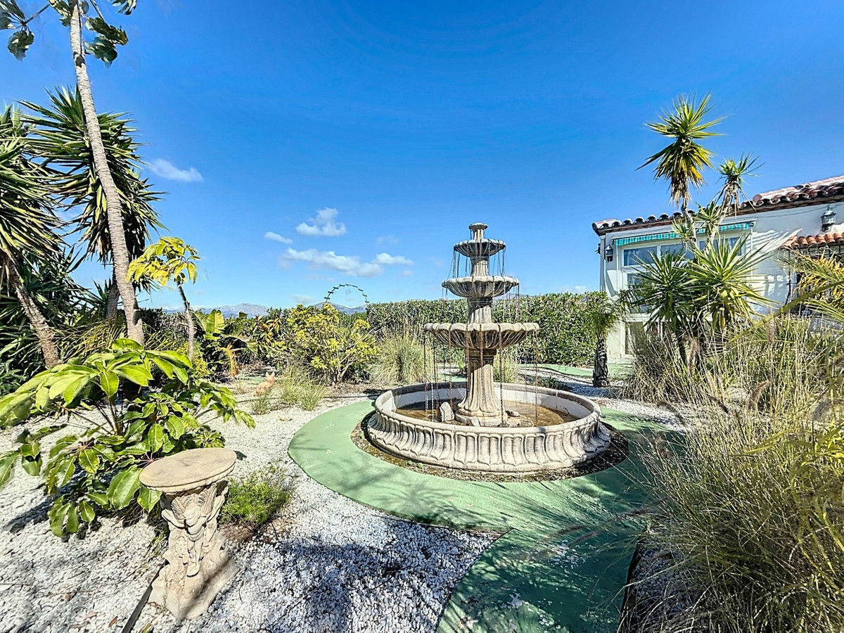 Te koop Vrijstaande Villa Costa Del Sol Canillas De Aceituno € 345.000,-