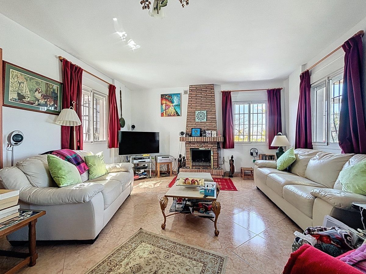 Te koop Vrijstaande Villa Costa Del Sol Canillas De Aceituno € 345.000,-