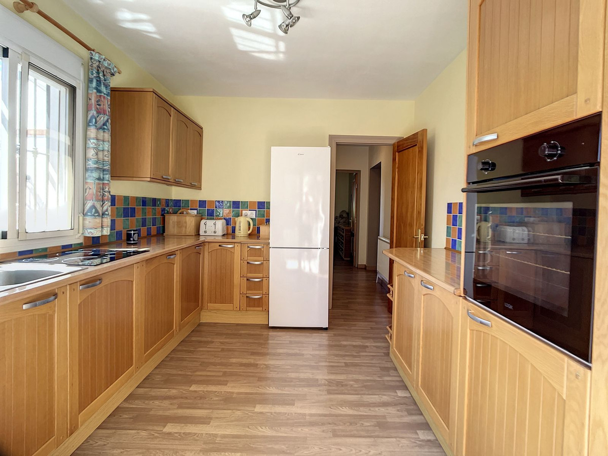 Te koop Finca - Cortijo Costa Del Sol Sedella € 425.000,-