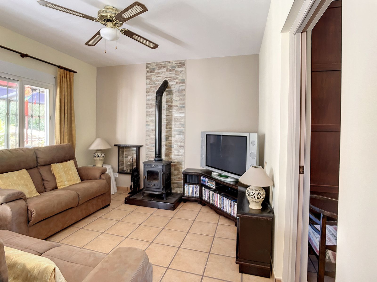 Te koop Finca - Cortijo Costa Del Sol Sedella € 425.000,-