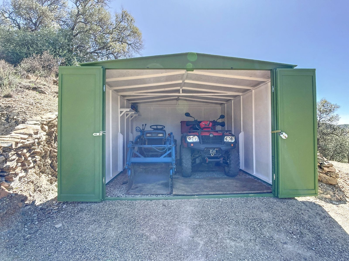 Te koop Finca - Cortijo Costa Del Sol Sedella € 425.000,-