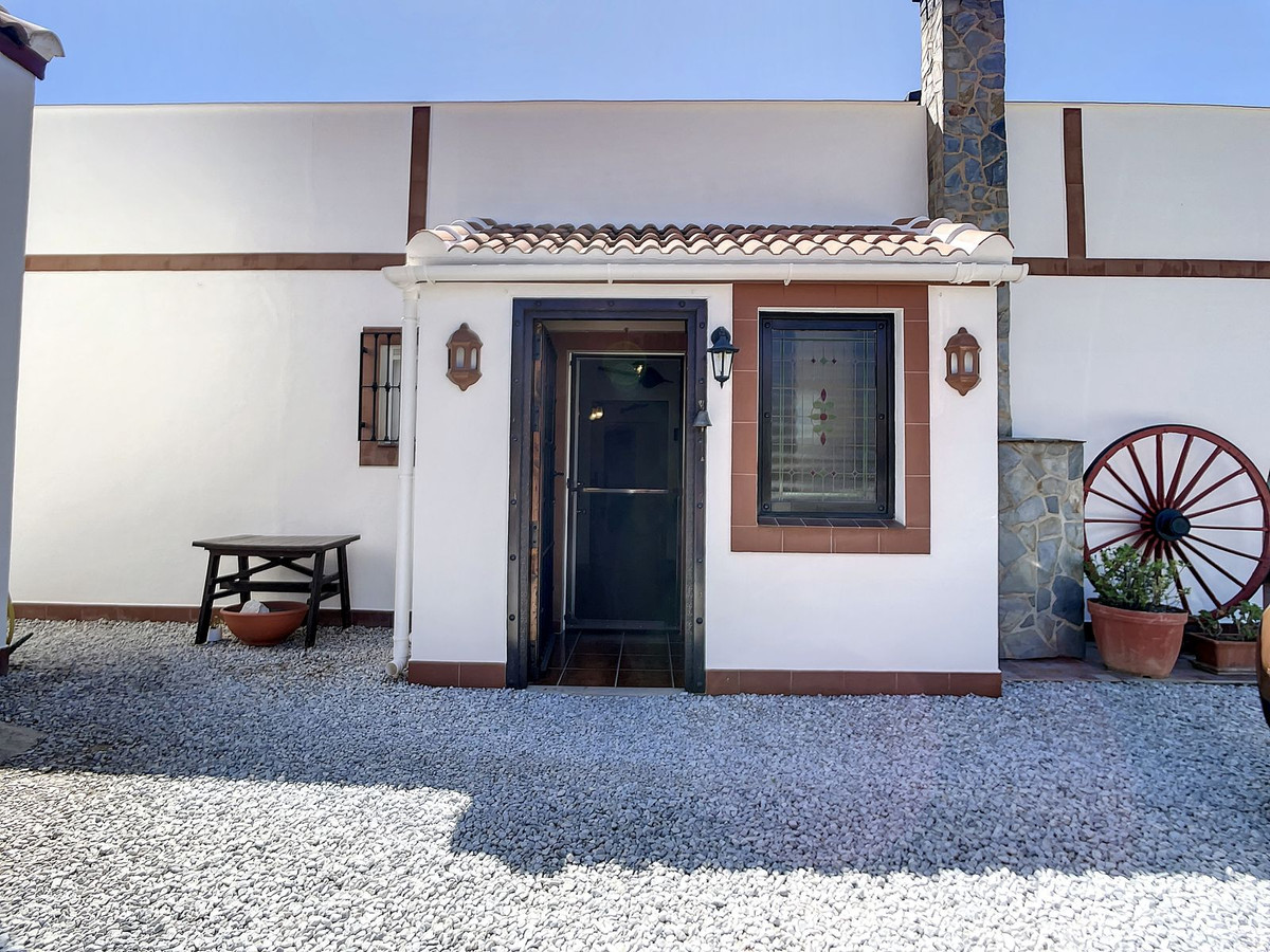 Te koop Finca - Cortijo Costa Del Sol Sedella € 425.000,-