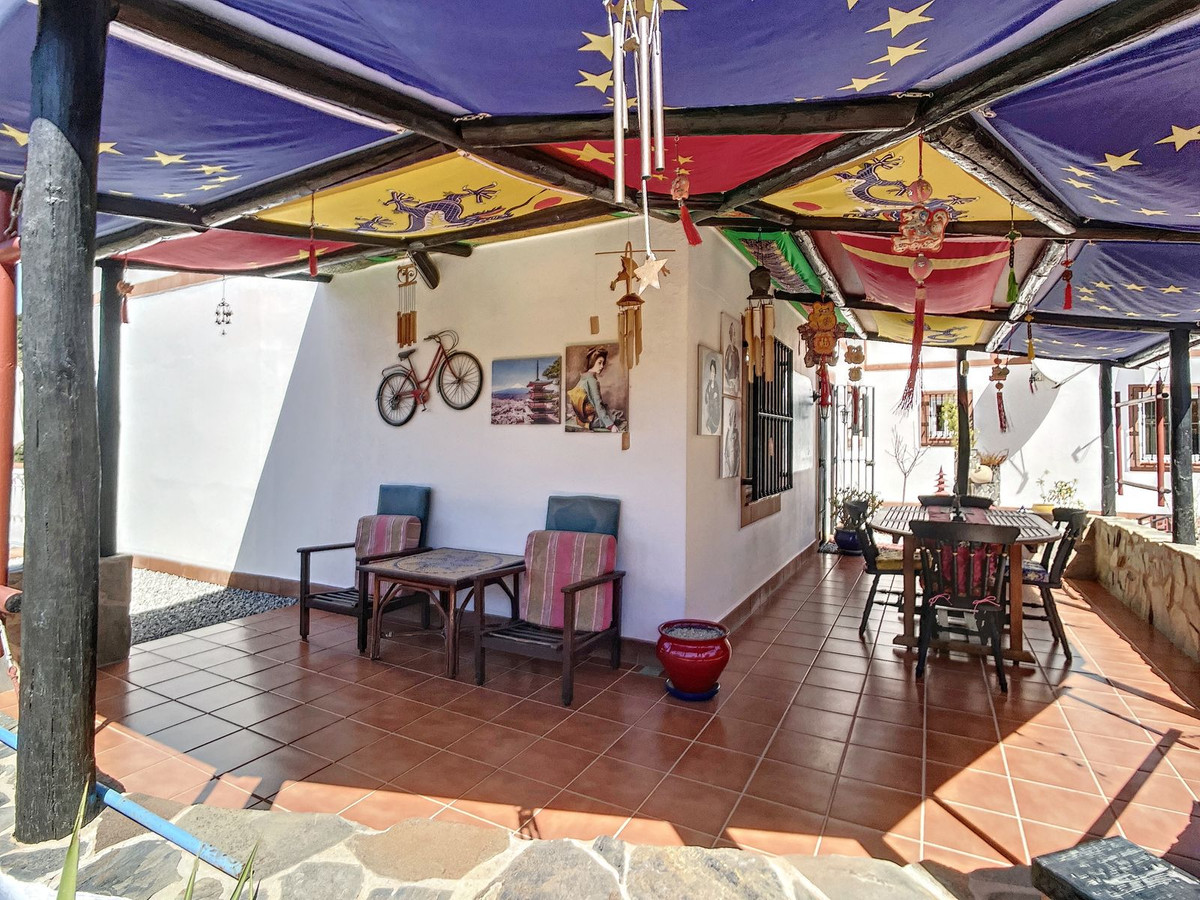 Te koop Finca - Cortijo Costa Del Sol Sedella € 425.000,-