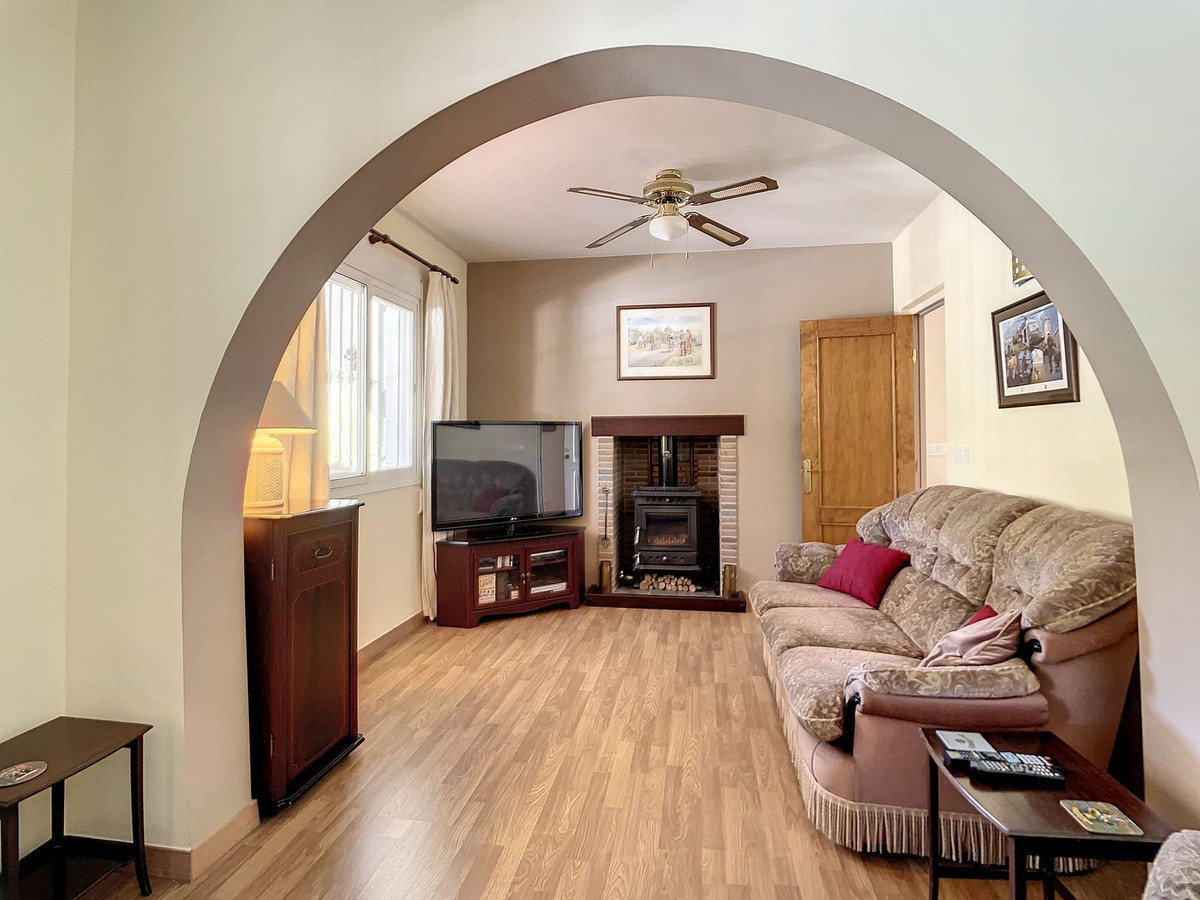 Te koop Finca - Cortijo Costa Del Sol Sedella € 425.000,-