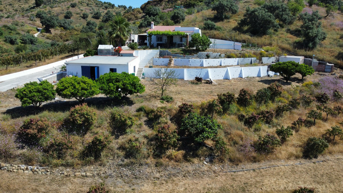 Te koop Finca - Cortijo Costa Del Sol Vélez-málaga € 340.000,-