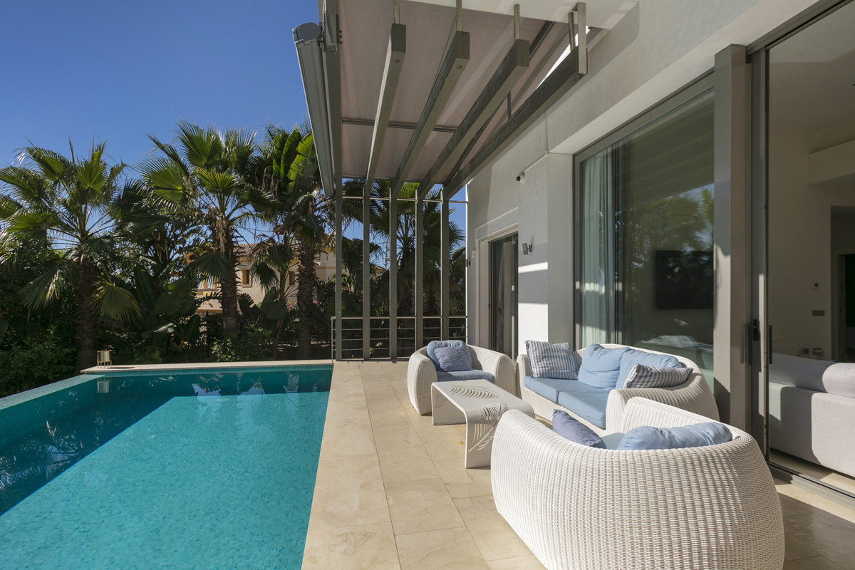 Te koop Vrijstaande Villa Costa Del Sol La Quinta € 2.650.000,-