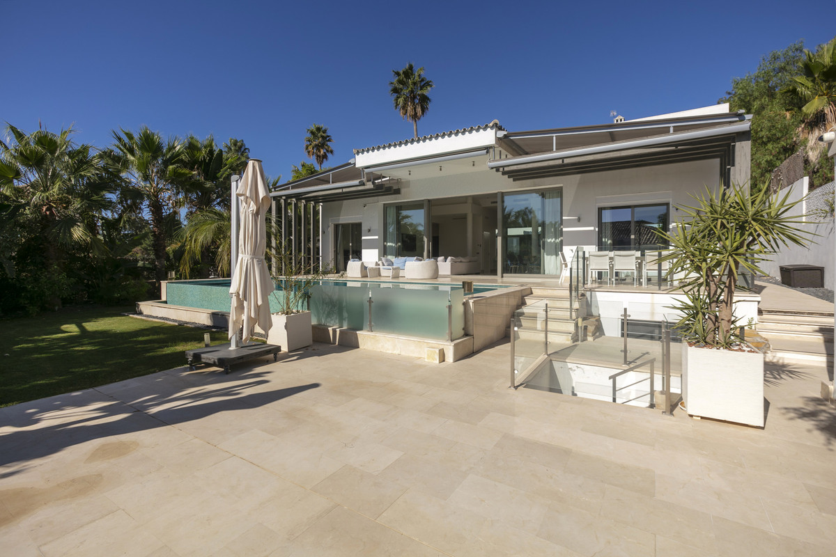 Te koop Vrijstaande Villa Costa Del Sol La Quinta € 2.650.000,-