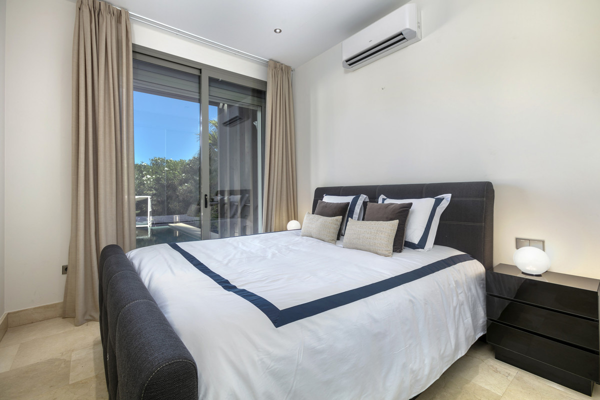 Te koop Vrijstaande Villa Costa Del Sol La Quinta € 2.650.000,-