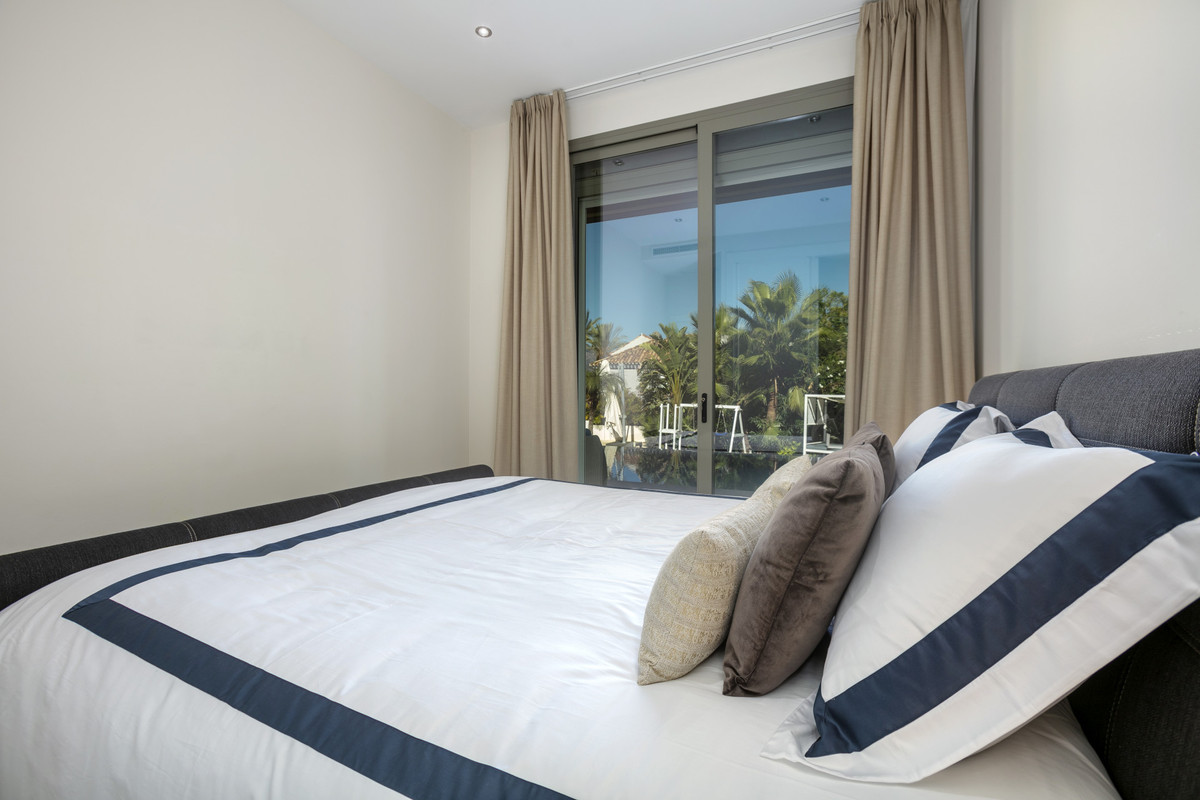 Te koop Vrijstaande Villa Costa Del Sol La Quinta € 2.650.000,-