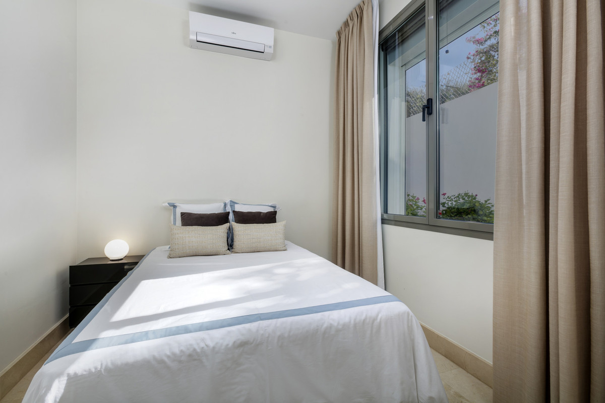 Te koop Vrijstaande Villa Costa Del Sol La Quinta € 2.650.000,-