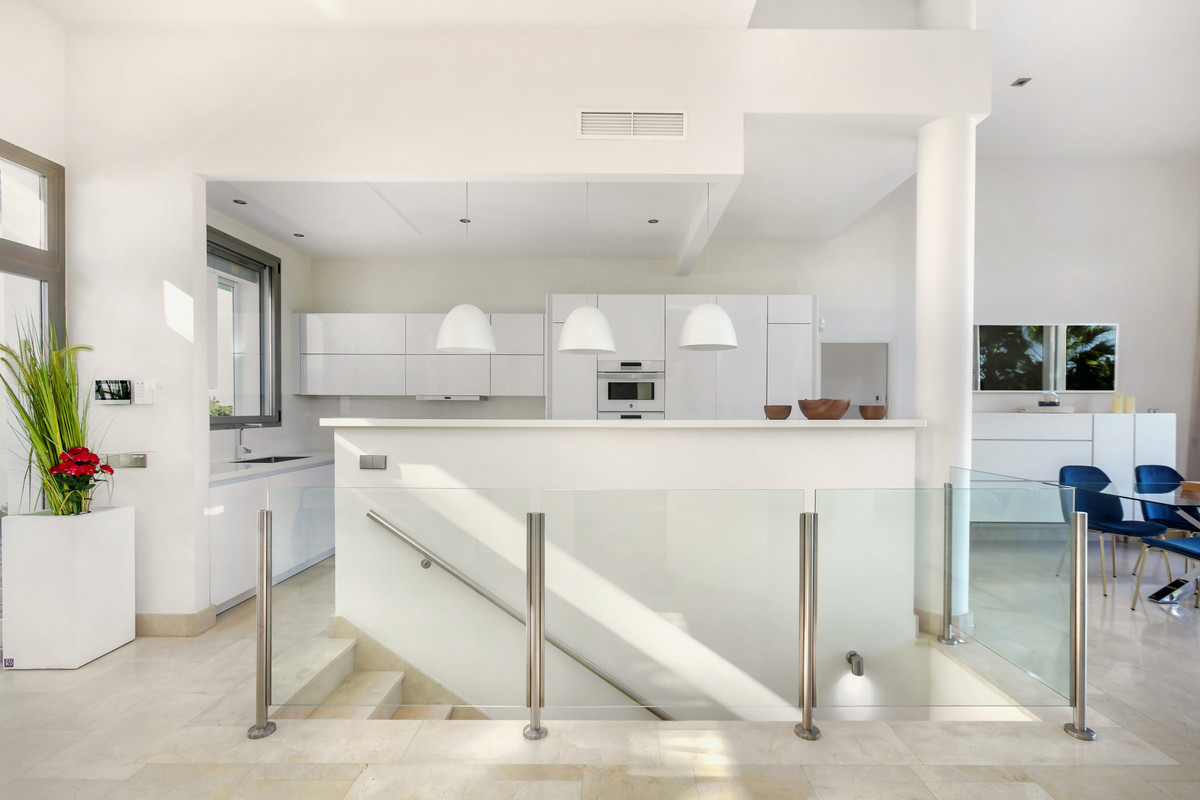 Te koop Vrijstaande Villa Costa Del Sol La Quinta € 2.650.000,-