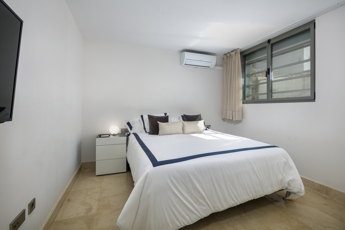 Te koop Vrijstaande Villa Costa Del Sol La Quinta € 2.650.000,-