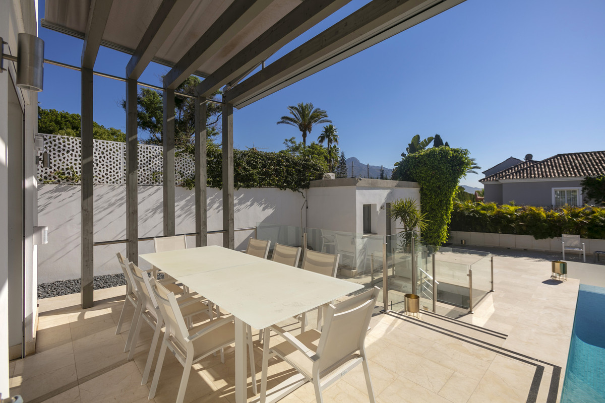 Te koop Vrijstaande Villa Costa Del Sol La Quinta € 2.650.000,-