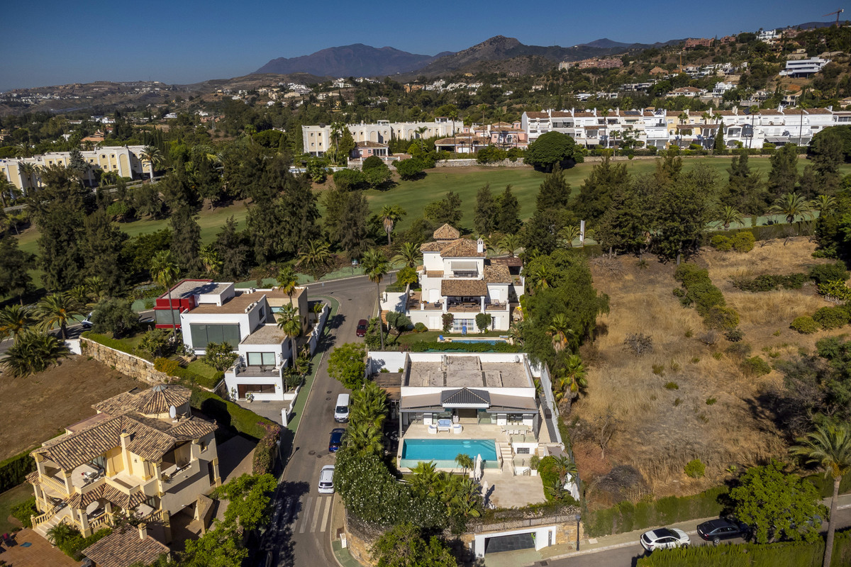 Te koop Vrijstaande Villa Costa Del Sol La Quinta € 2.650.000,-