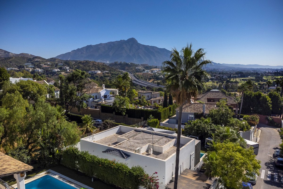 Te koop Vrijstaande Villa Costa Del Sol La Quinta € 2.650.000,-