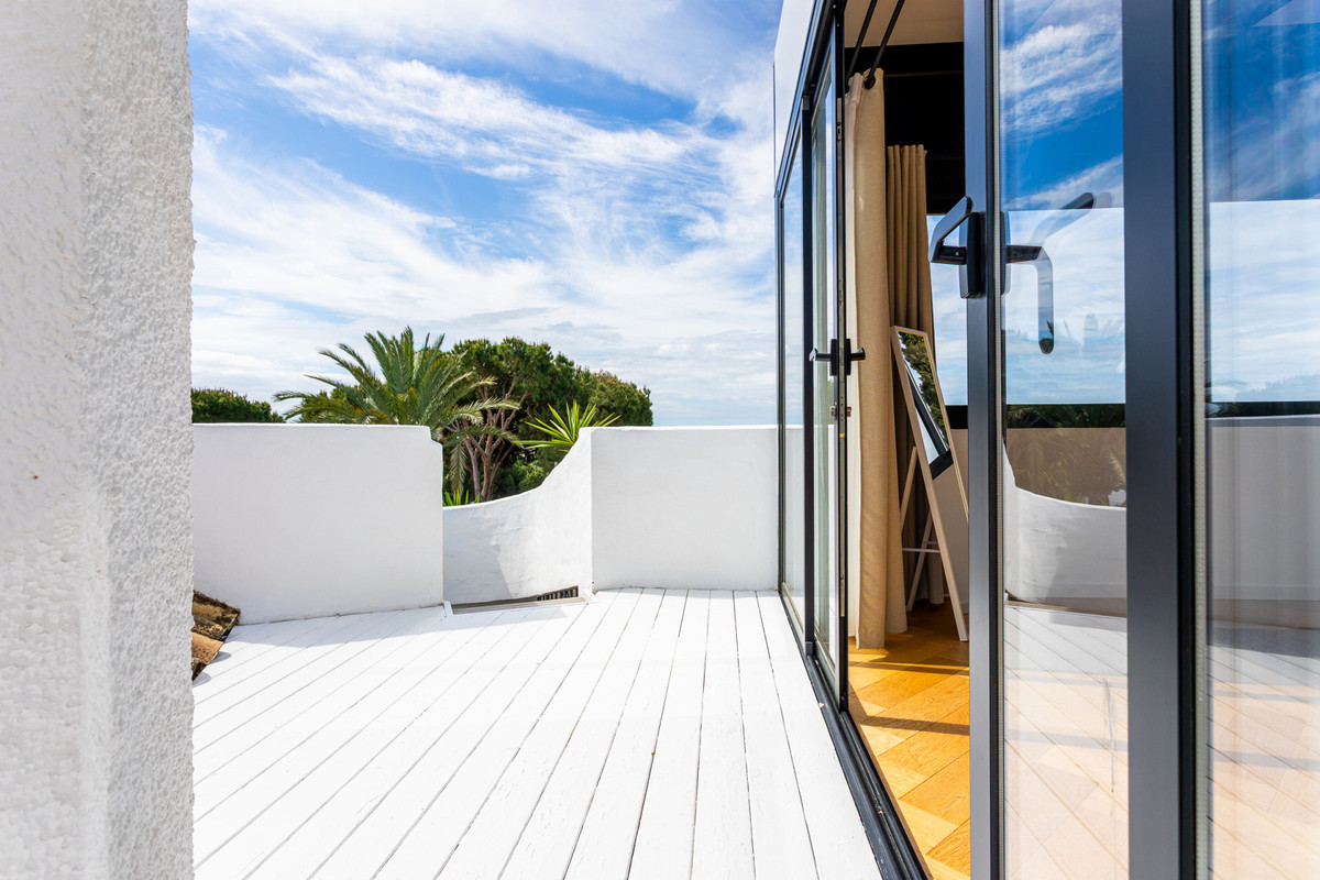 Te koop Vrijstaande Villa Costa Del Sol Hacienda Las Chapas € 2.495.000,-