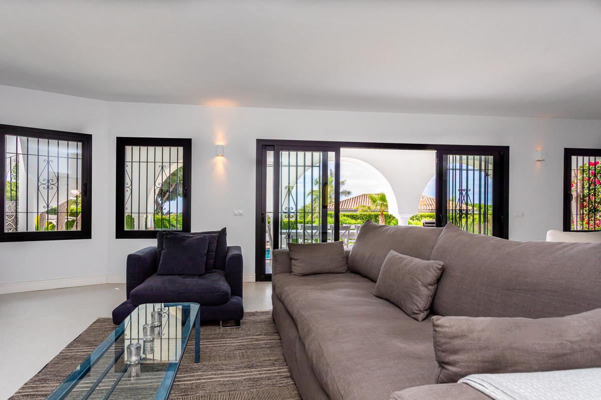 Te koop Vrijstaande Villa Costa Del Sol Hacienda Las Chapas € 2.495.000,-