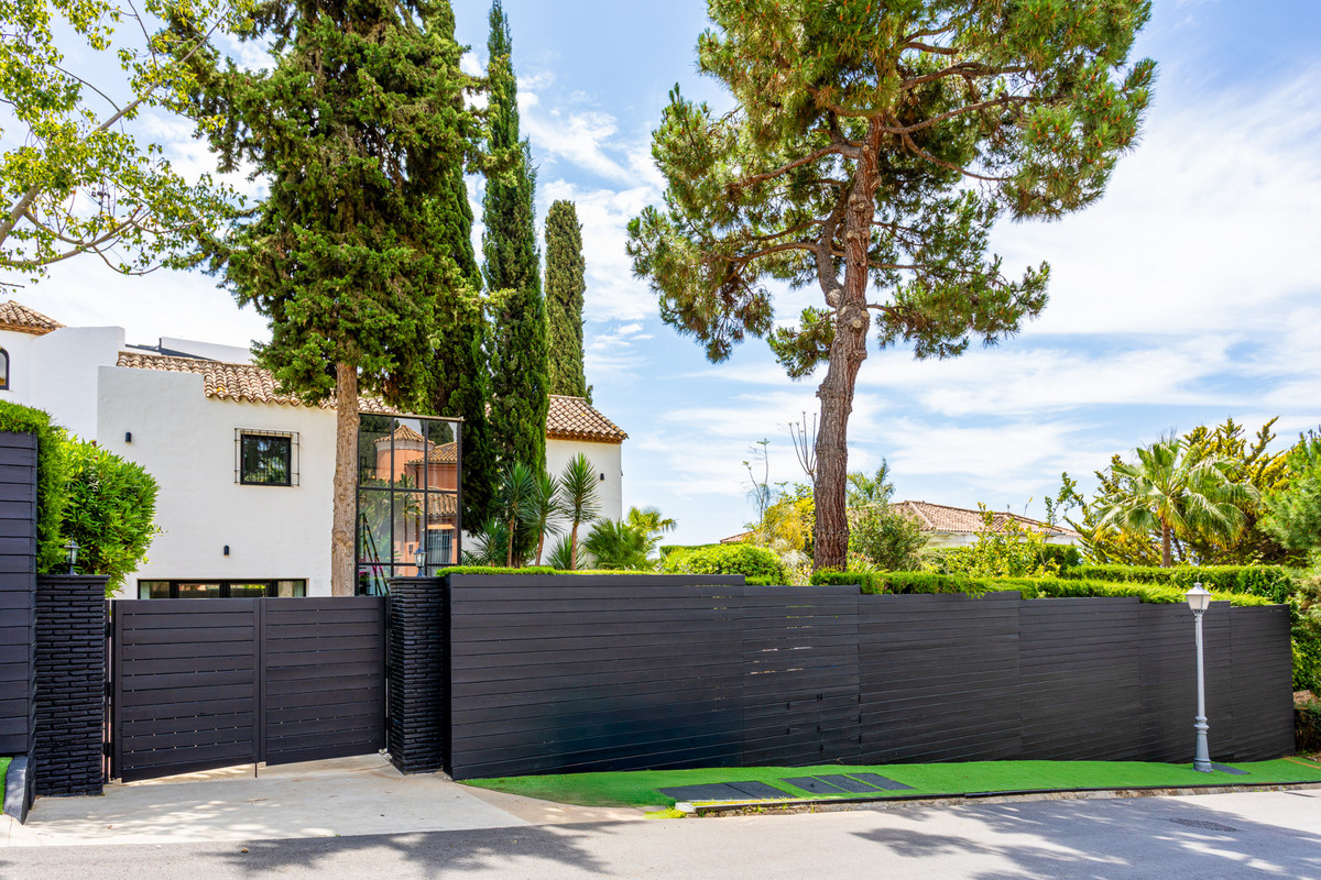 Te koop Vrijstaande Villa Costa Del Sol Hacienda Las Chapas € 2.495.000,-