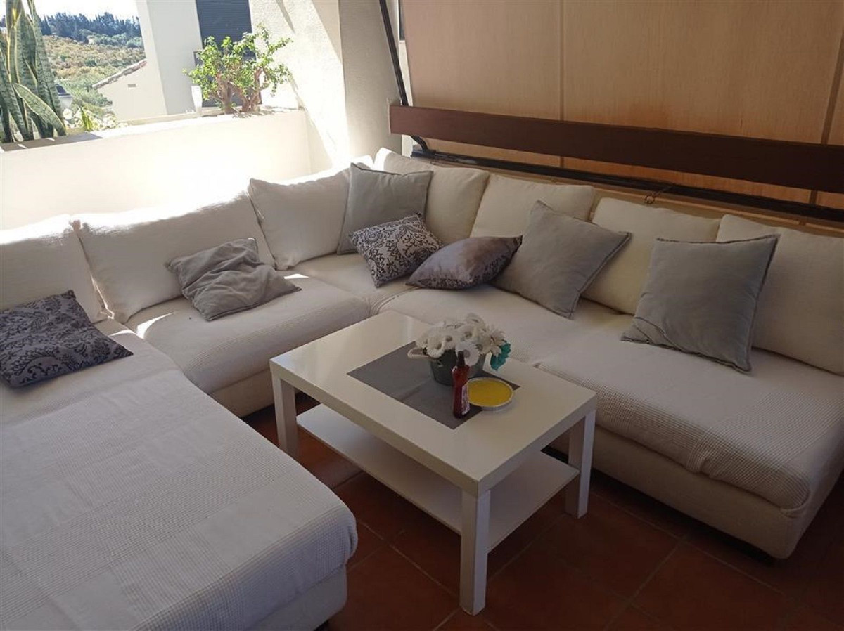 Te koop Middle Floor Apartment Costa Del Sol Selwo € 485.000,-