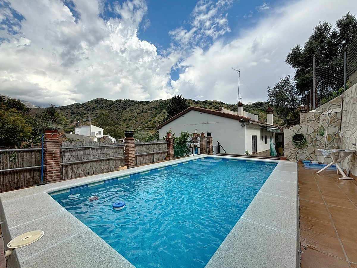 Te koop Vrijstaande Villa Costa Del Sol La Viñuela € 360.000,-