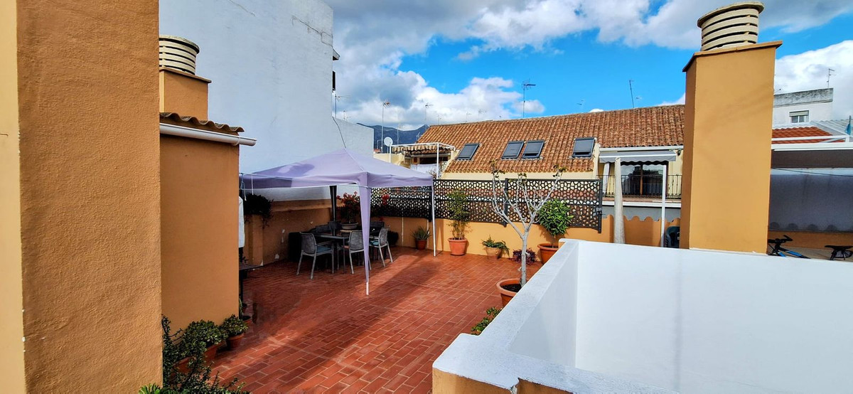 Te koop Middle Floor Apartment Costa Del Sol Marbella € 429.900,-