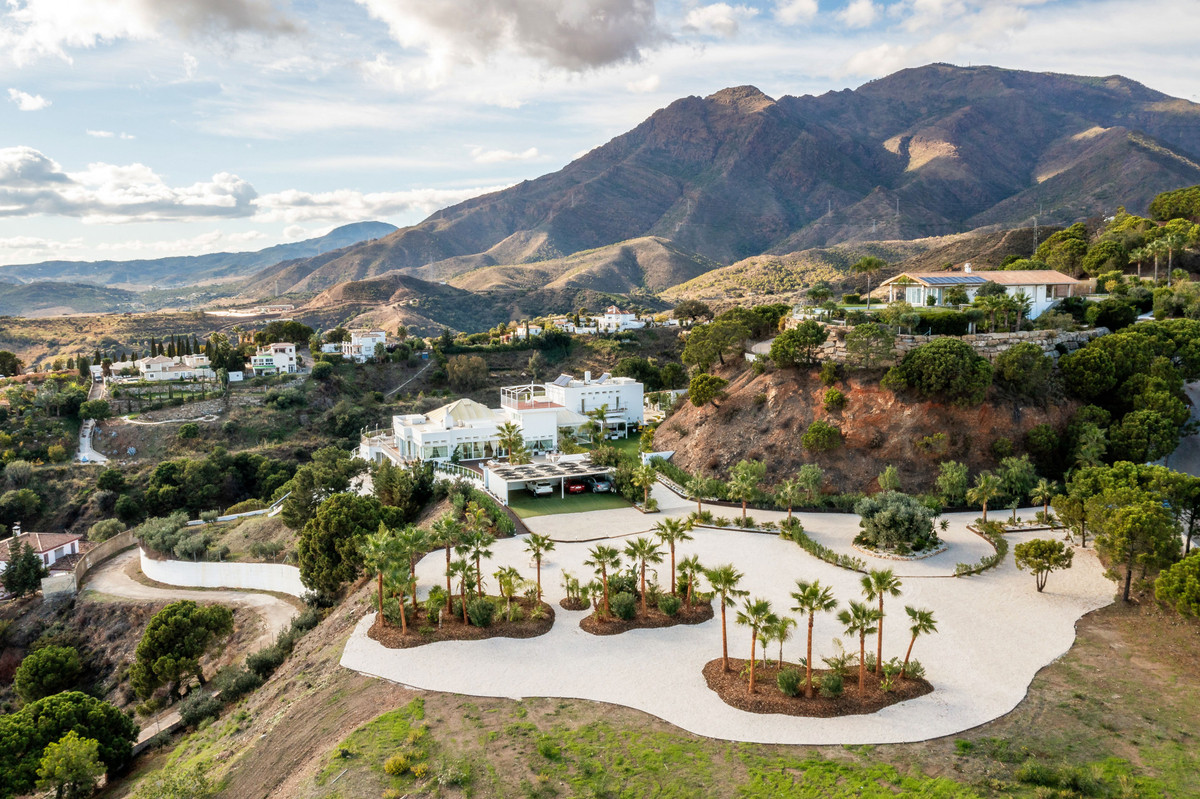 Te koop Vrijstaande Villa Costa Del Sol Estepona € 4.260.000,-