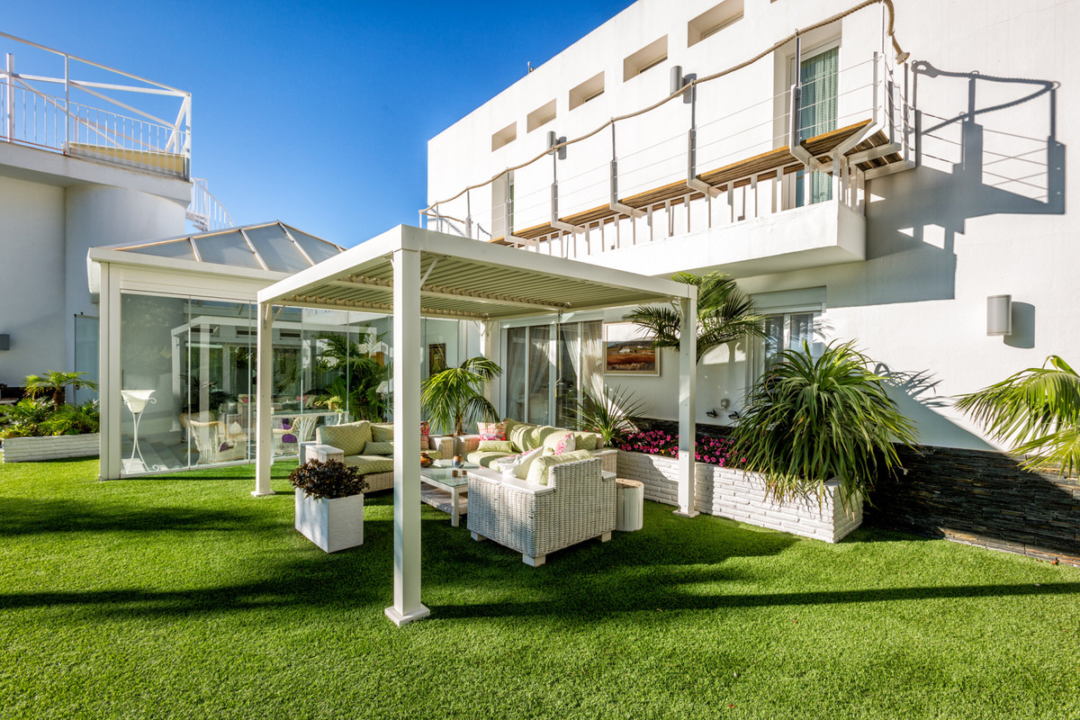 Te koop Vrijstaande Villa Costa Del Sol Estepona € 4.260.000,-