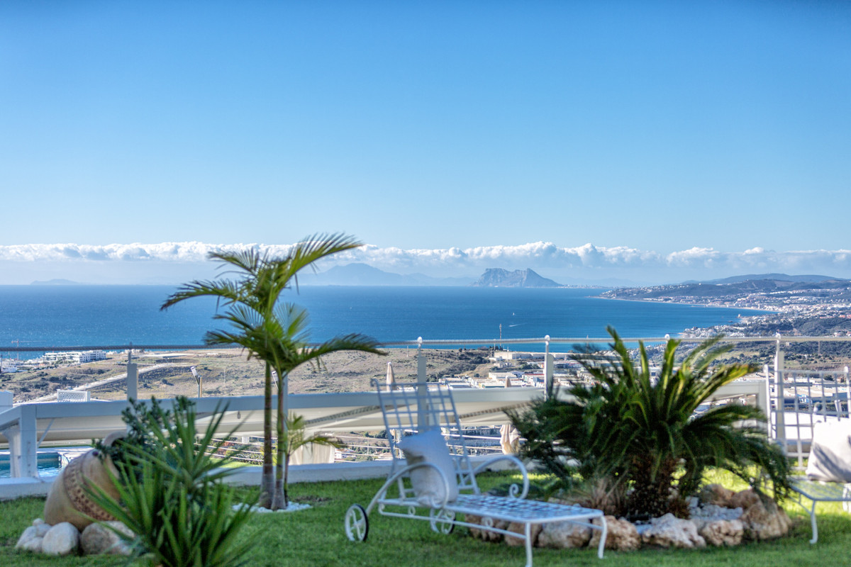 Te koop Vrijstaande Villa Costa Del Sol Estepona € 4.260.000,-