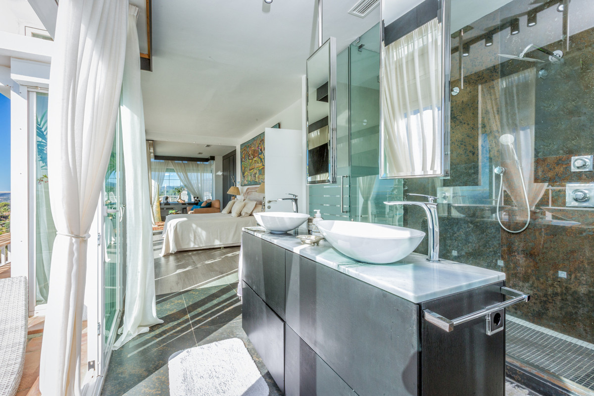 Te koop Vrijstaande Villa Costa Del Sol Estepona € 4.260.000,-
