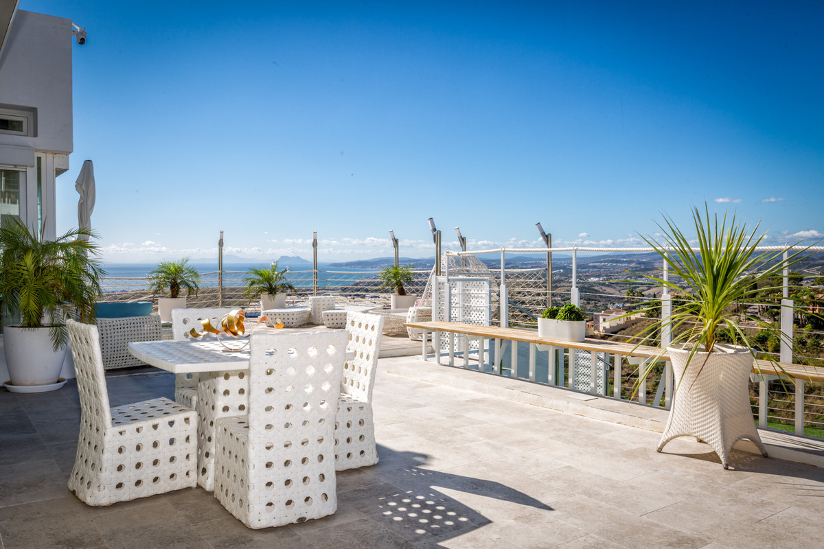 Te koop Vrijstaande Villa Costa Del Sol Estepona € 4.260.000,-