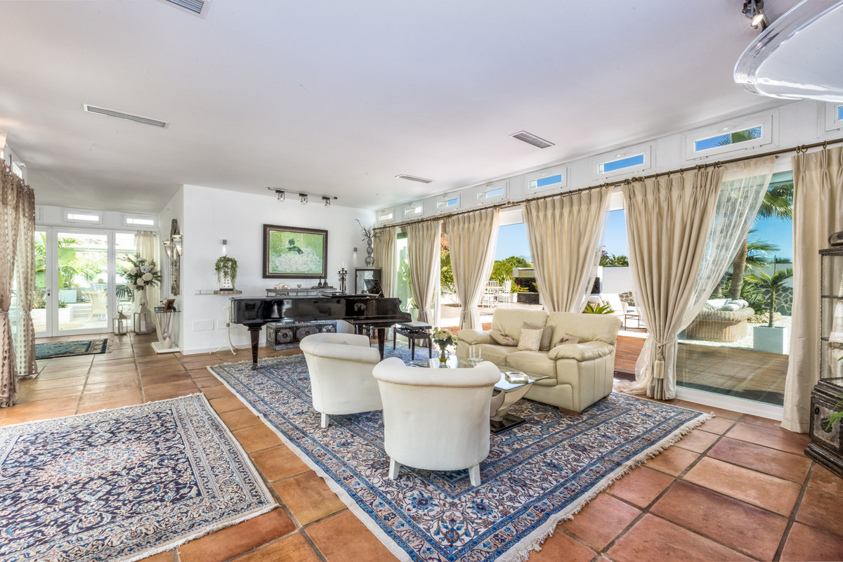 Te koop Vrijstaande Villa Costa Del Sol Estepona € 4.260.000,-