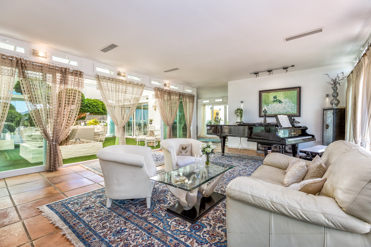 Te koop Vrijstaande Villa Costa Del Sol Estepona € 4.260.000,-