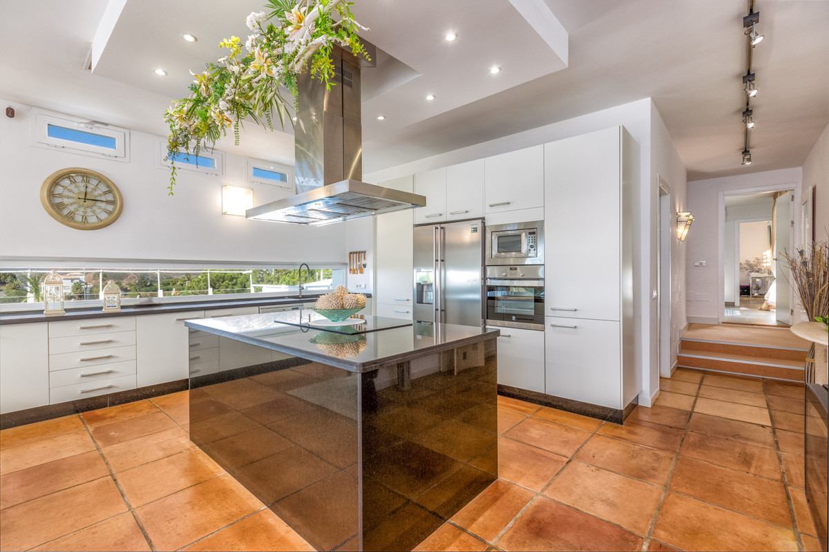 Te koop Vrijstaande Villa Costa Del Sol Estepona € 4.260.000,-