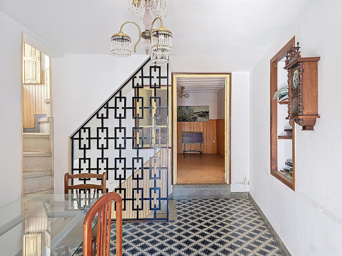 Te koop Herenhuis Costa Del Sol Cómpeta € 210.000,-