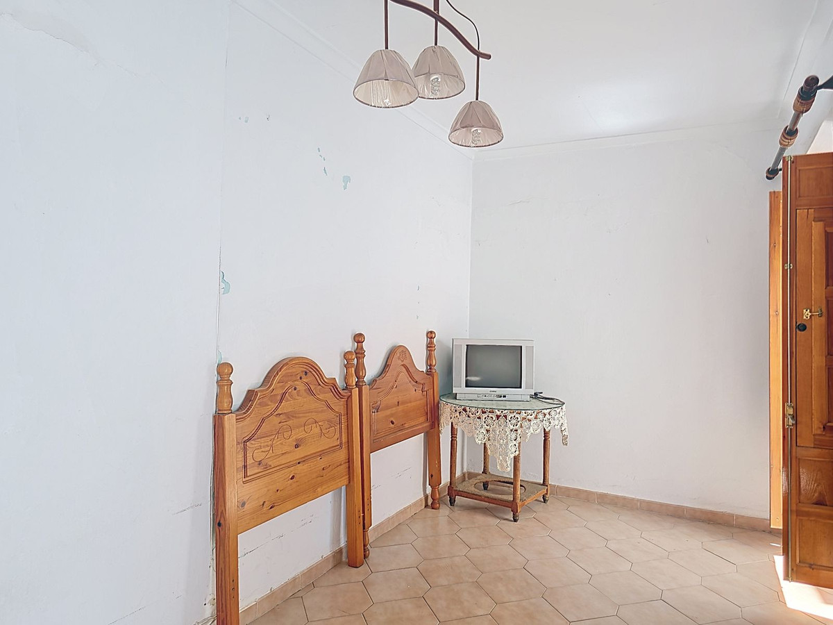 Te koop Herenhuis Costa Del Sol Cómpeta € 210.000,-