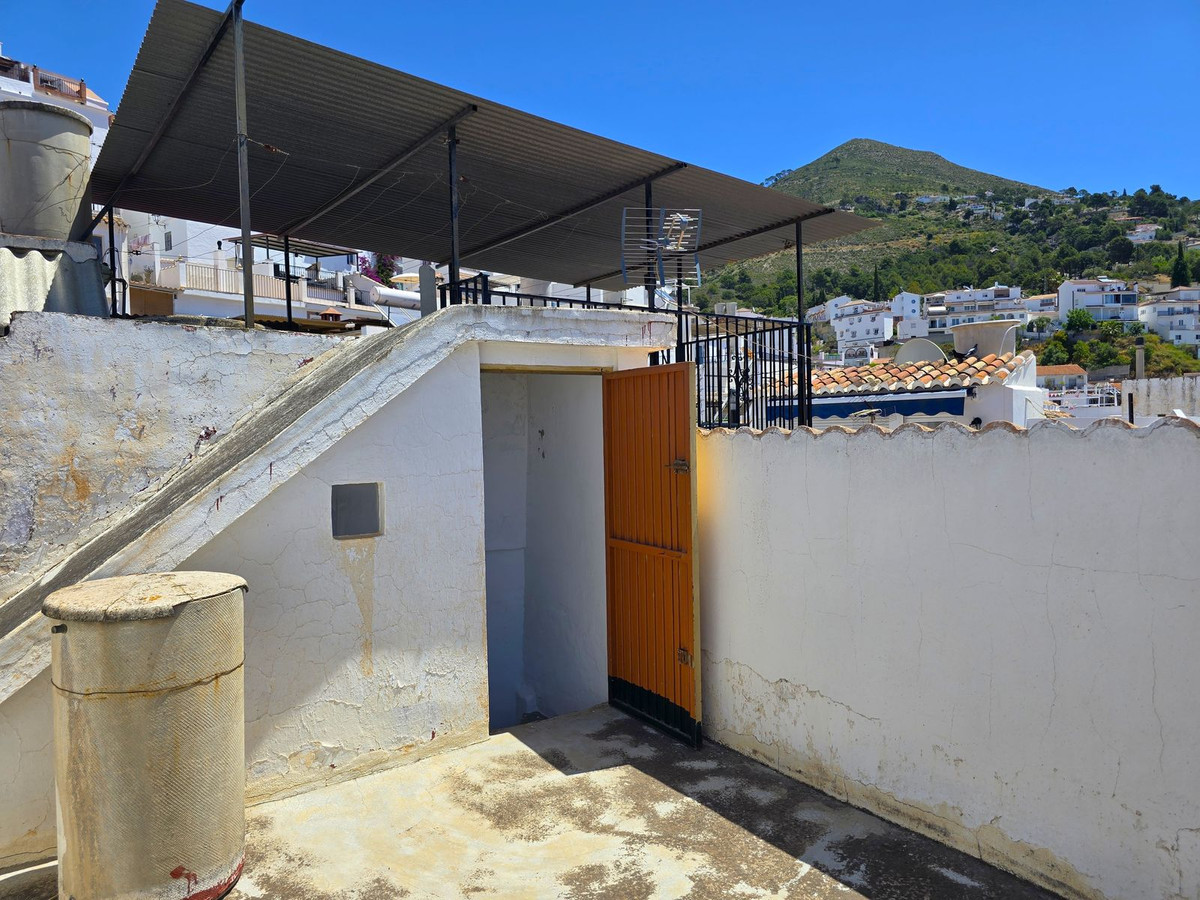 Te koop Herenhuis Costa Del Sol Cómpeta € 210.000,-