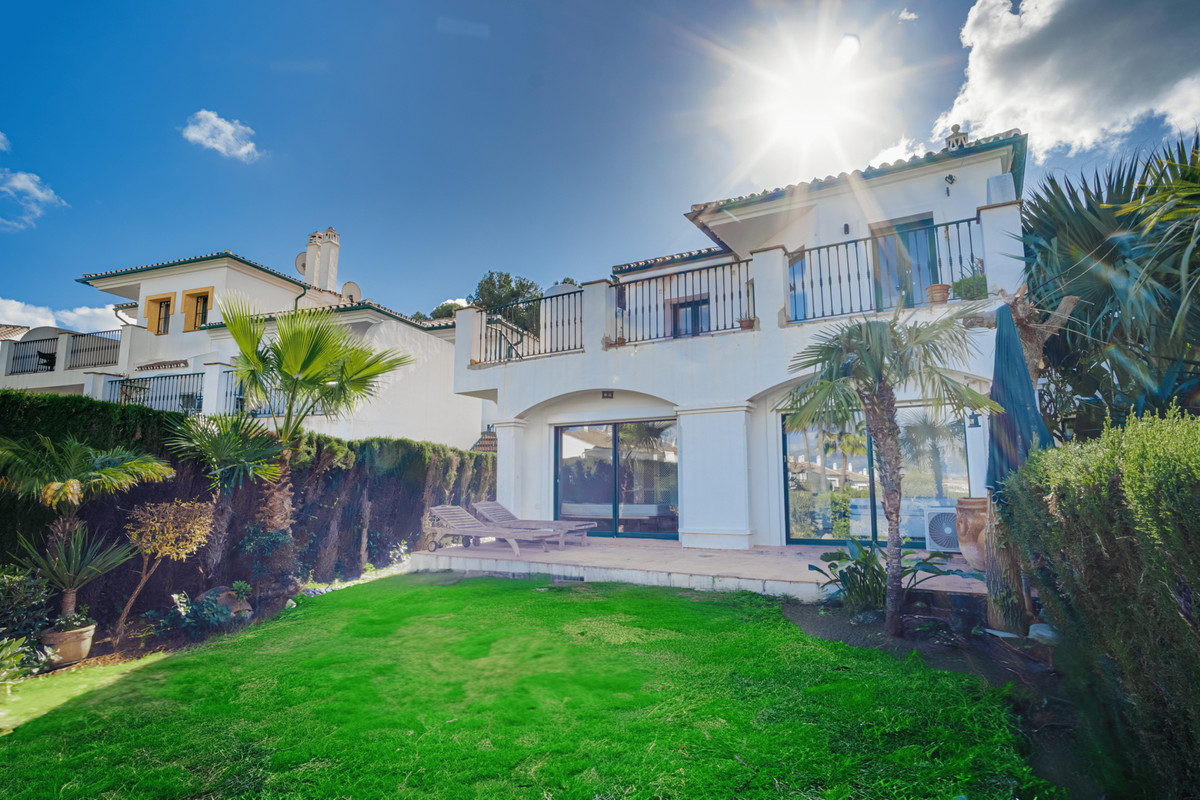 Te koop Half vrijstaand huis Costa Del Sol Riviera Del Sol € 700.000,-