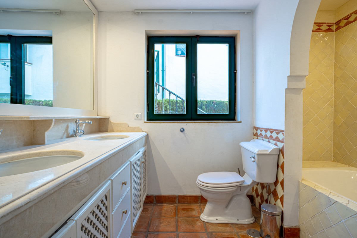 Te koop Half vrijstaand huis Costa Del Sol Riviera Del Sol € 700.000,-