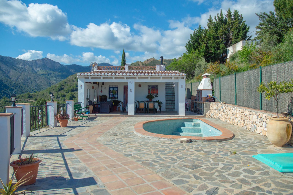 Te koop Vrijstaande Villa Costa Del Sol Frigiliana € 350.000,-