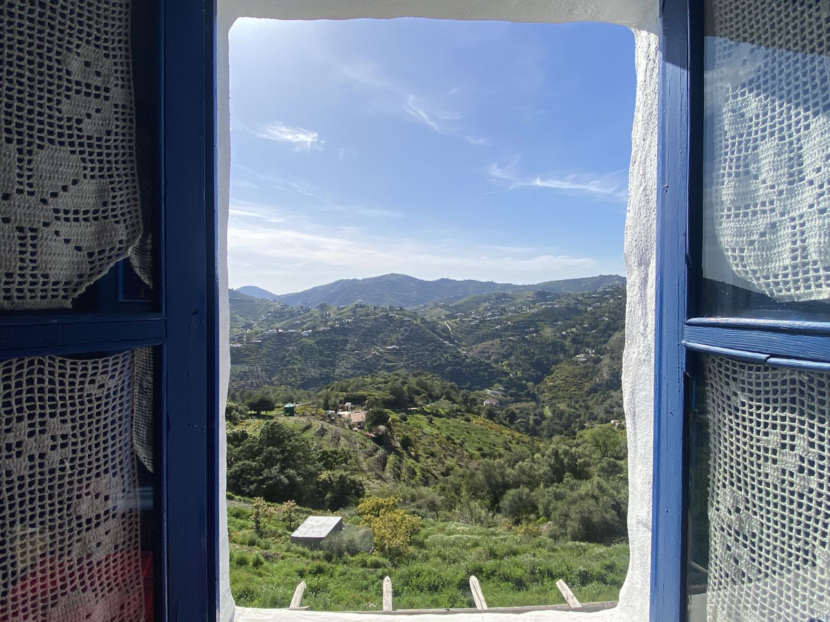 Te koop Vrijstaande Villa Costa Del Sol Frigiliana € 350.000,-